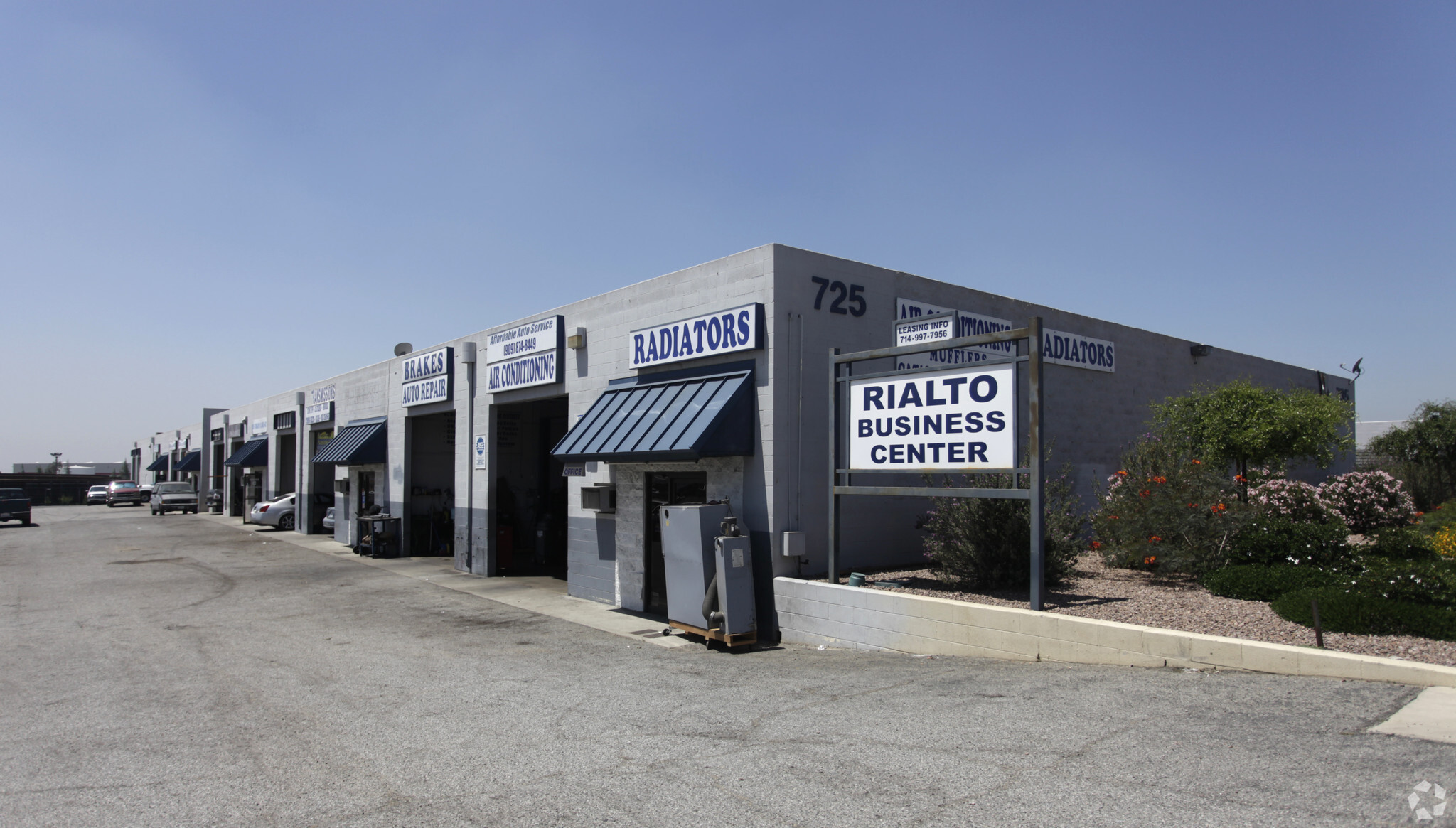 Rialto 2千尺仓库出租
